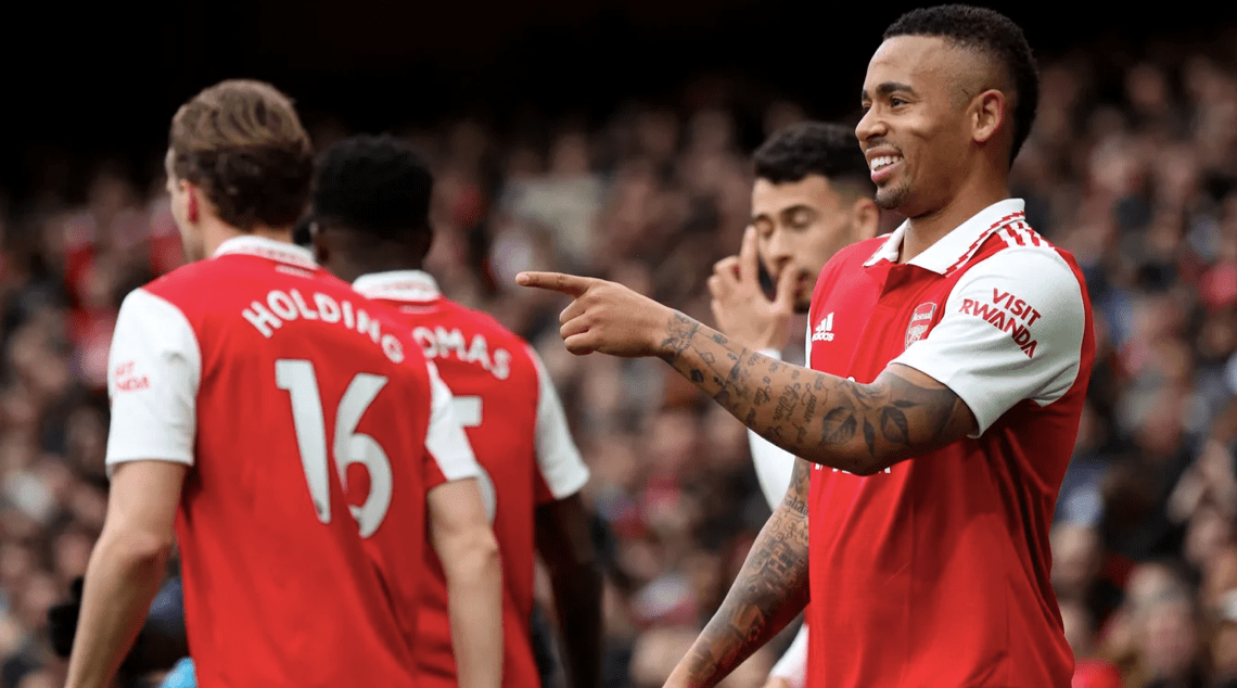 曼城神锋热苏斯梅开二度，帮助球队获胜