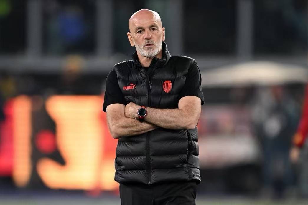 包含多特蒙德五连胜继续领跑积分榜，AC米兰主帅陷下课危机！的词条