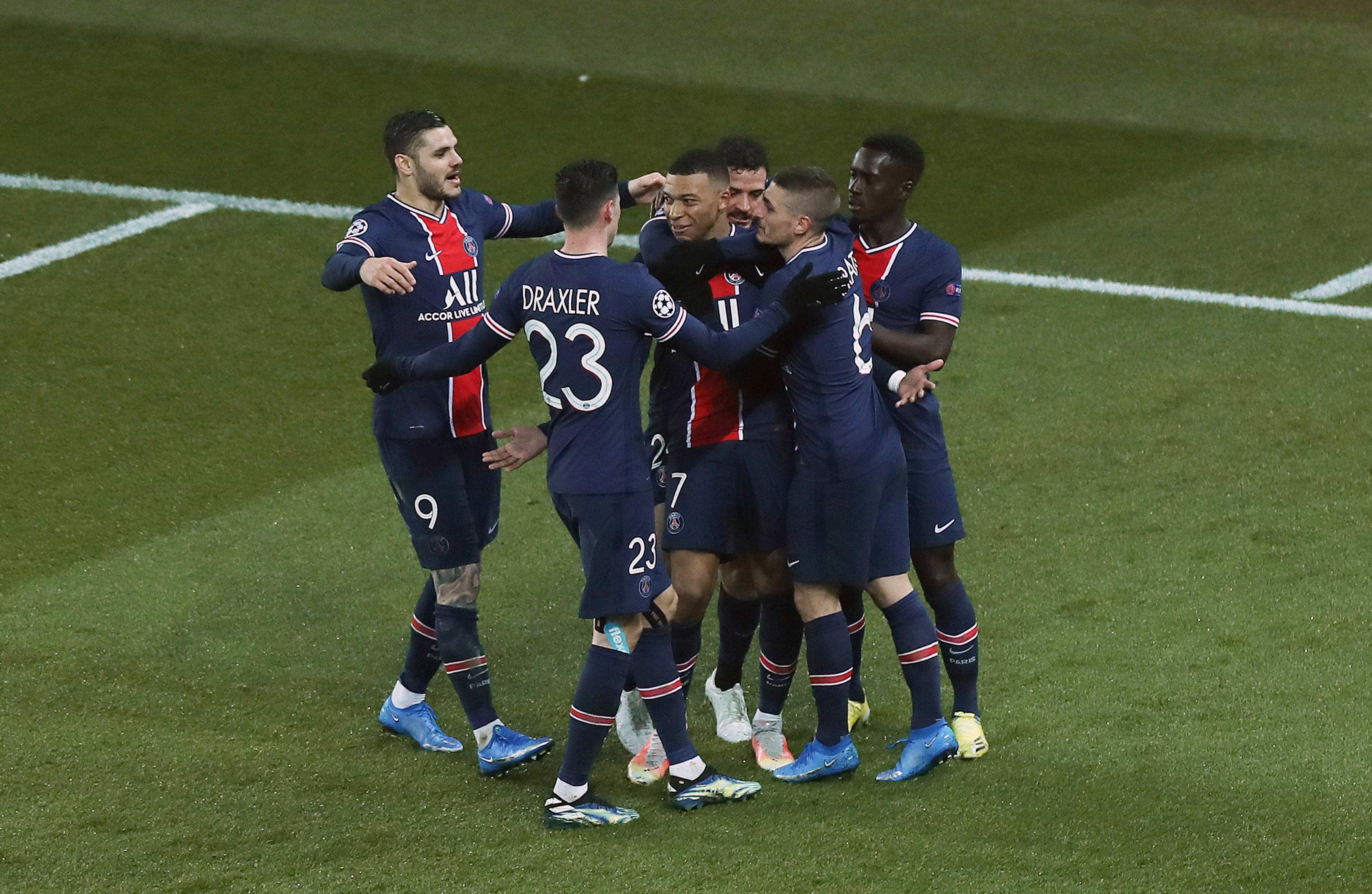  巴萨惊魂逆转本菲卡 