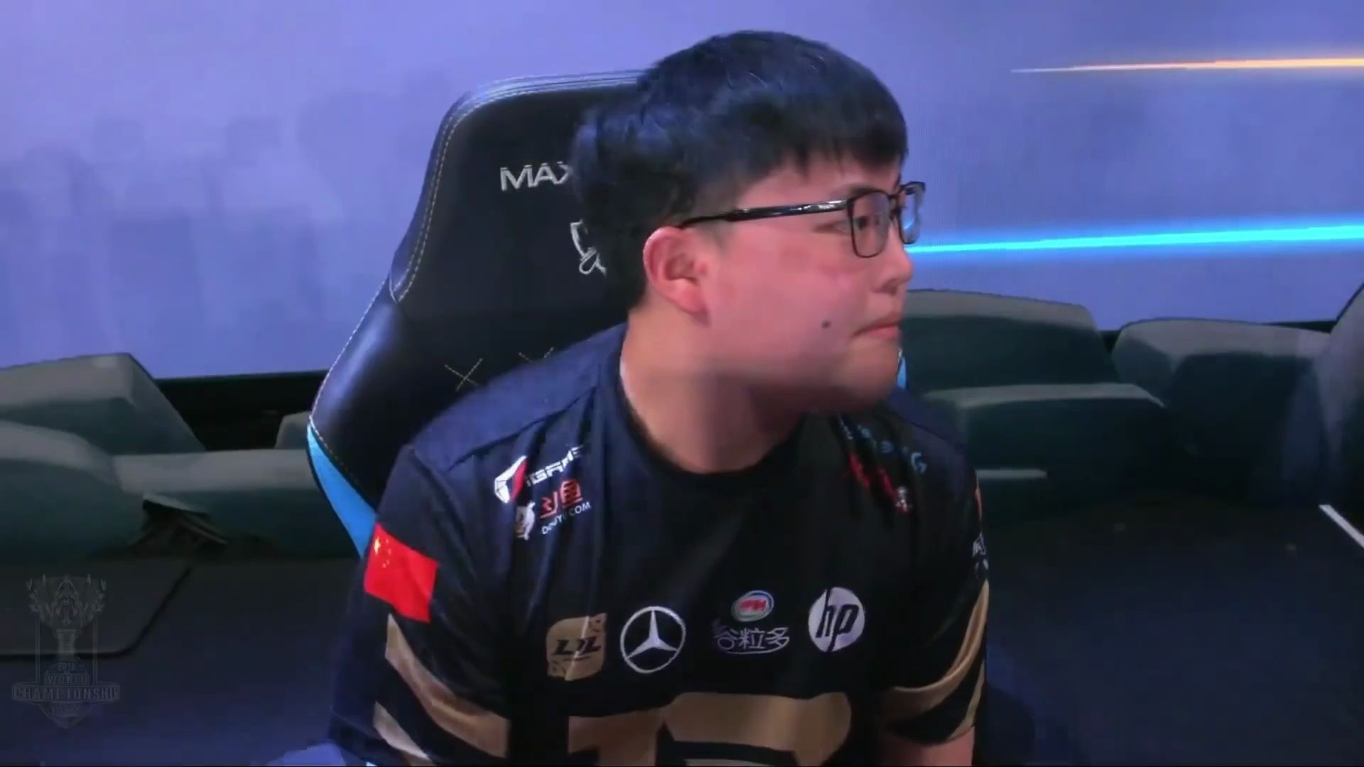  Uzi在美国队比赛中挺进下一轮，战术调整引发热议！